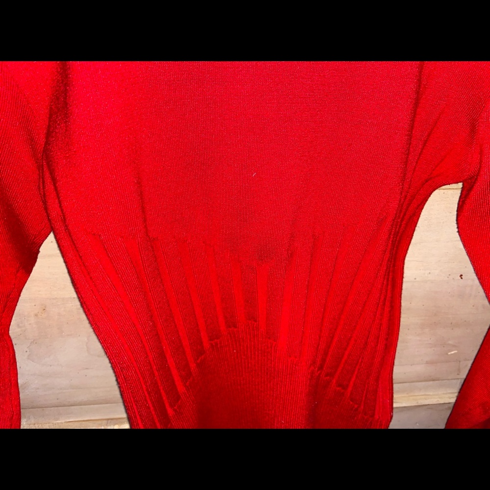 Red Turtleneck - Picture 5 of 11